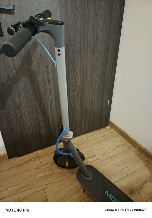 Hulajnoga elektryczna motus 8.5 jak nowa