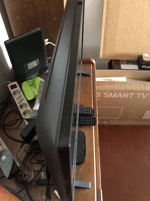 Televisão LG HD 32 polegadas