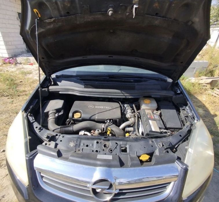 Opel Zafira дизель 1,7