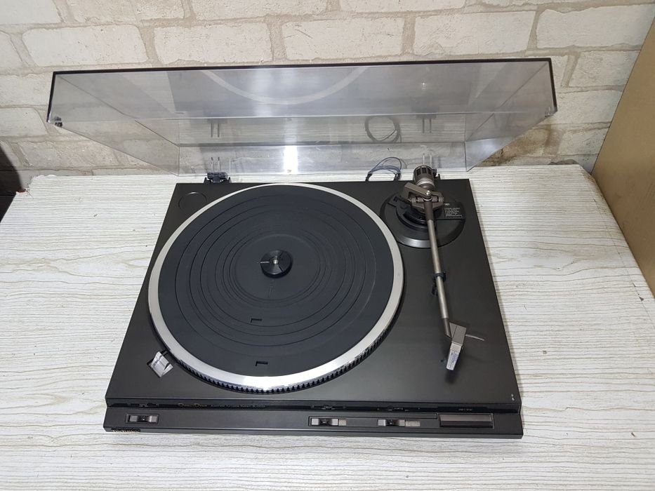 Вініловий програвач/виниловый проигрыватель Technics SL DD33 б/у