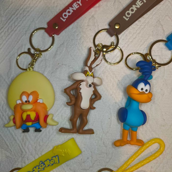 Porta-Chaves Dragon Ball, Simpsons, Looney Tunes
