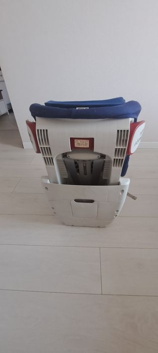 Дитяче автокрісло britax romer