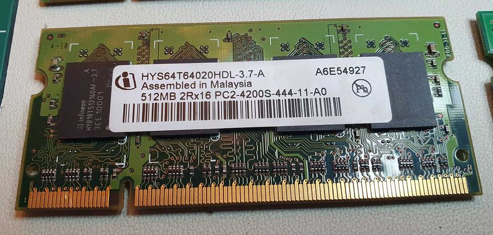 Memória SDRAM (para portátil) Infineon - 512Mb DDR2