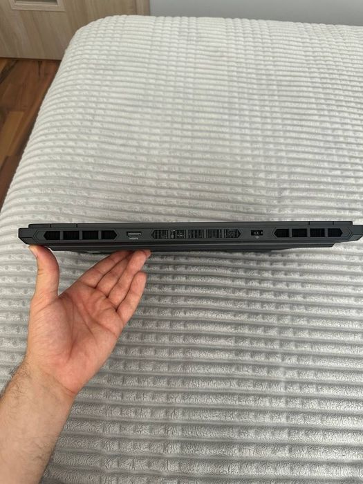 Ноутбук Lenovo Legion 5 (15AKP10) / OLED 2.5K 165Hz / Ryzen AI 7 350 / RTX 5060 8GB GDDR7 / 16GB / 512GB SSD / Стан нового