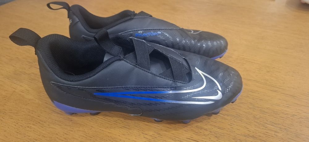 Chuteiras nike número 36.5