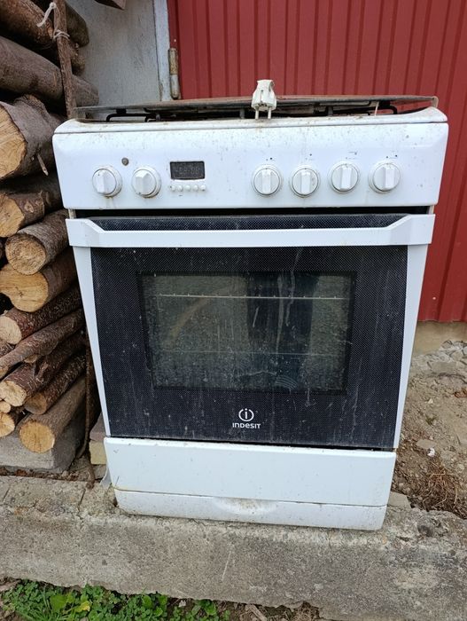 Продам газову плиту