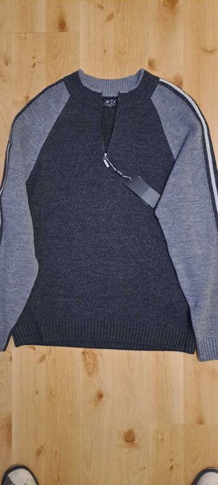 Nowy sweter meski