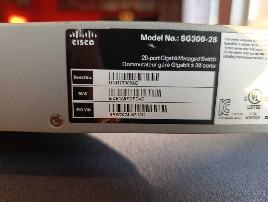 Sprzedam switch Cisco SG300-28