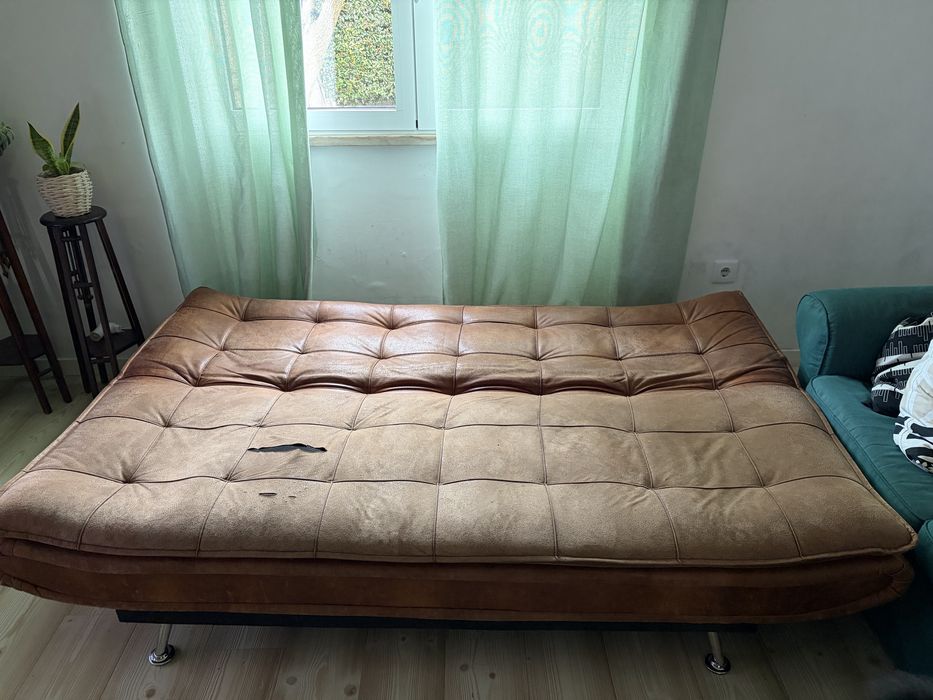 Sofá cama castanho