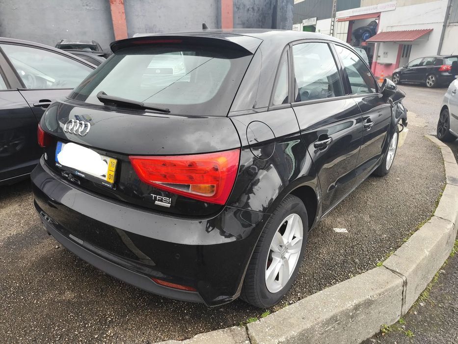 AUDI A1 SPORTBACK 1.0 TFSI PARA PEÇAS