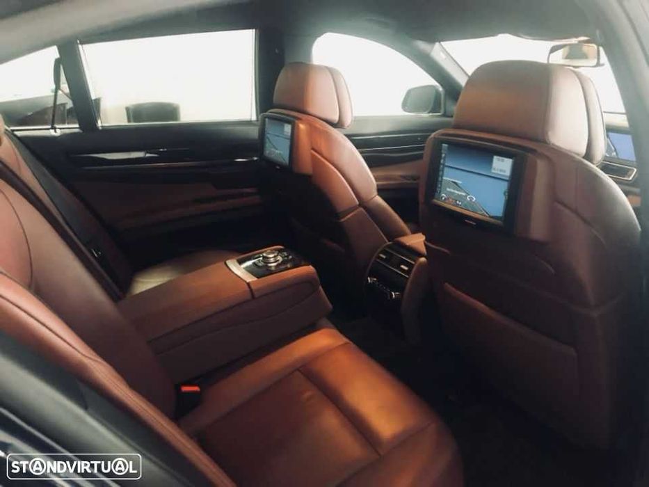 BMW 740d 306cv | Nacional | Full Extras | TVs | Night Vision | 360º