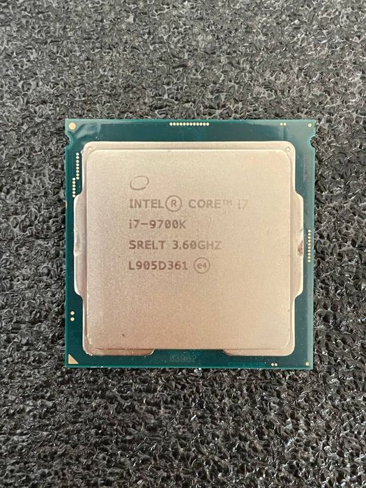 Процесор Intel Core i7-9700k