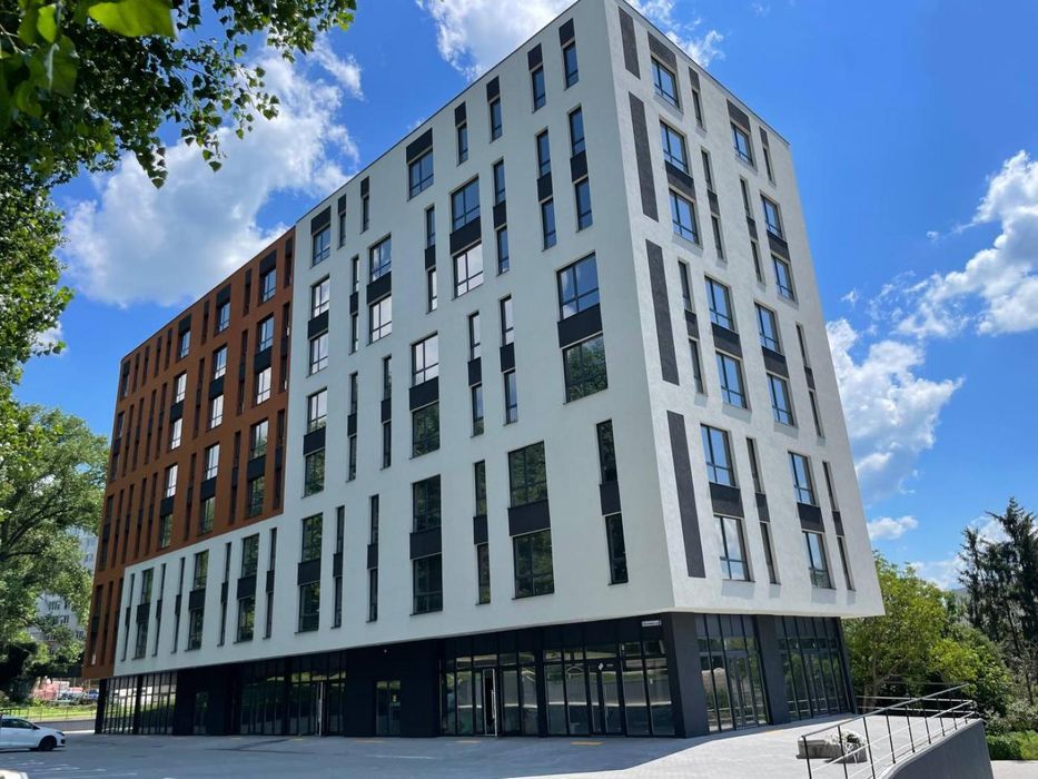 Приміщення 4-5 кімнат під медицину, офіс, косметологію. 2 поверх