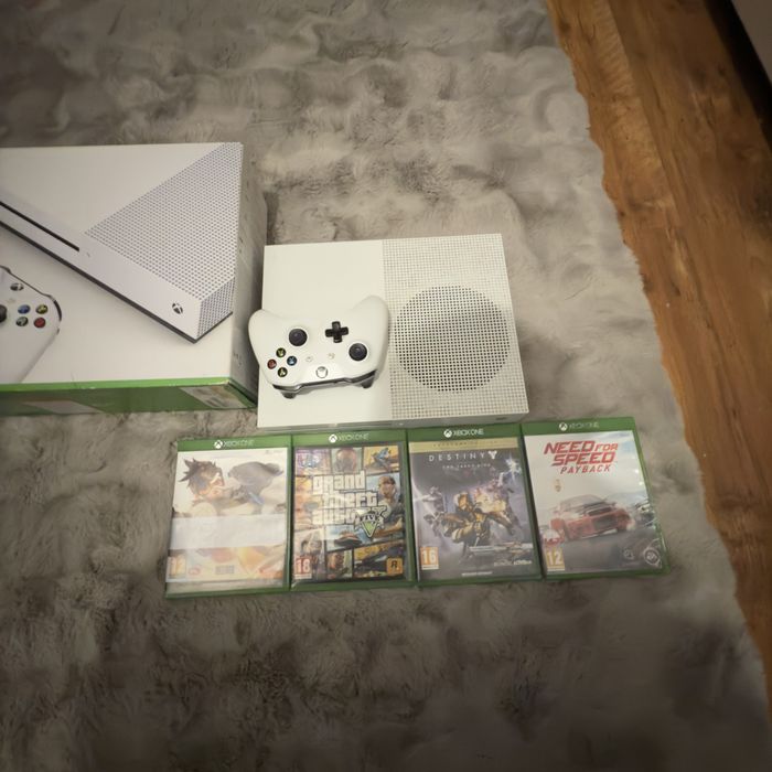Xbox one s 1T + gry