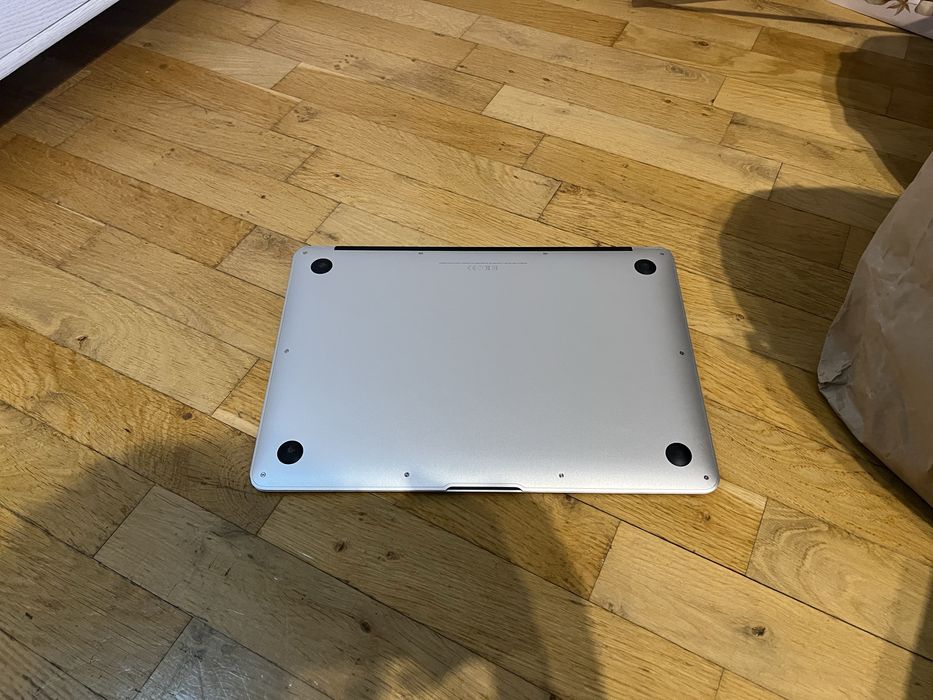 Macbook Air 2017 A1466 i5/8GB/128GB
