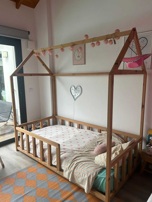 Cama Infantil “Casinha” – Madeira • Feita à Mão