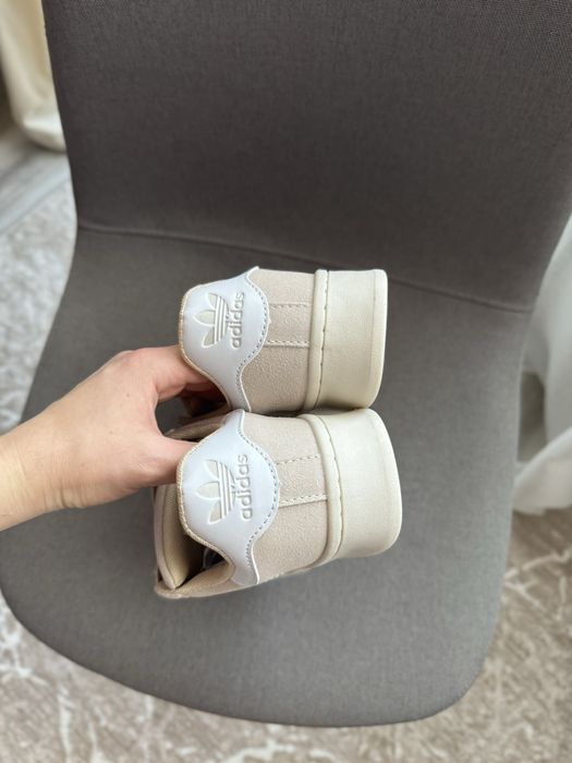 Кросівки бежеві «Adidas» 37/23,5 Нові Adidas Campus