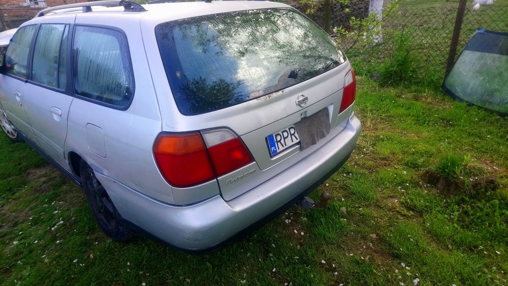 Nissan Primera p 11 двері Запчастини