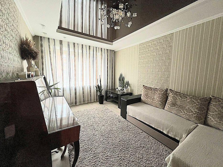 Продам 2-кім квартиру на другому поверсі