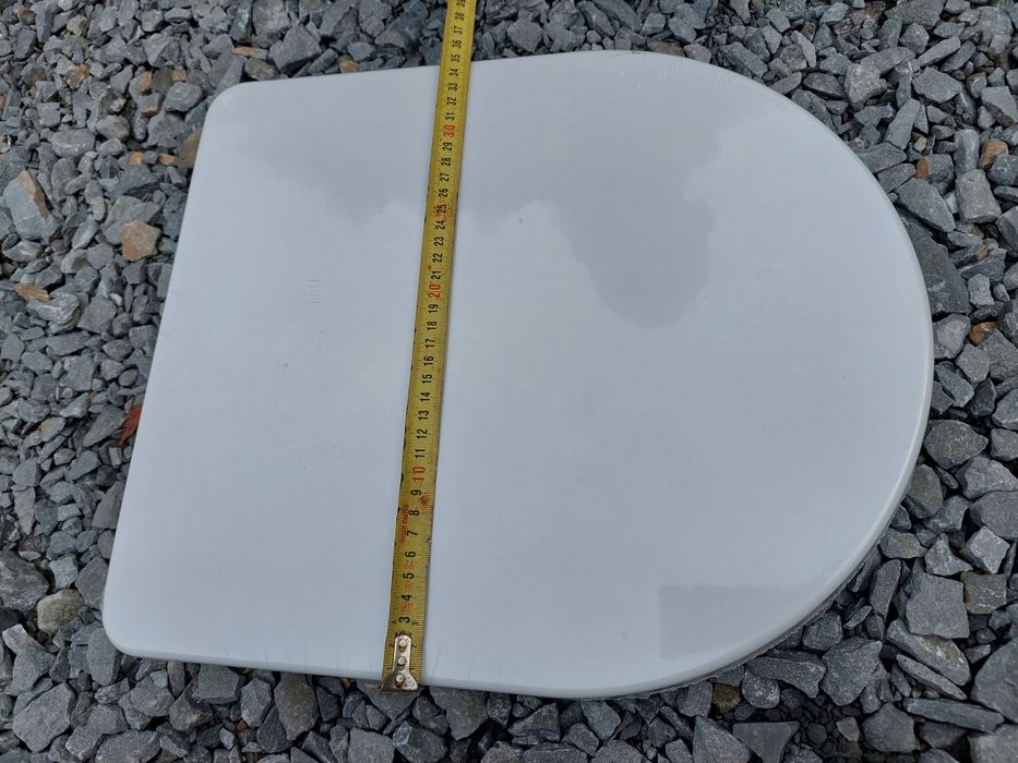 Deska sedesowa ceramiczna  " Rak "