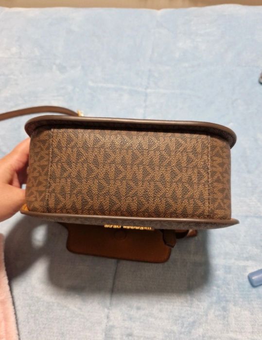 Mala Michael Kors