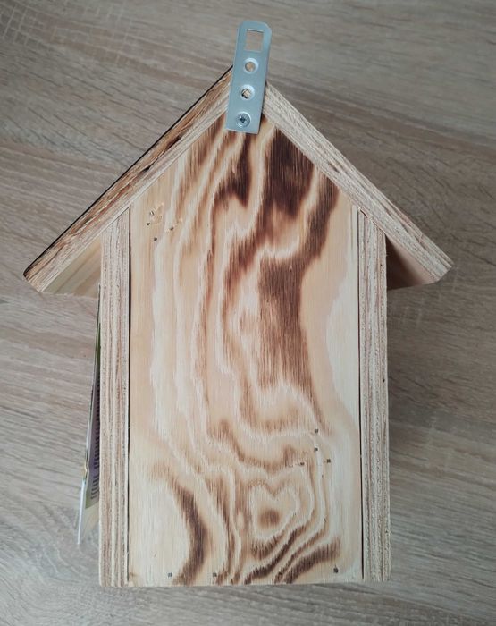 Hotel dla owadów, dom dla pszczół + torebka kwiatów