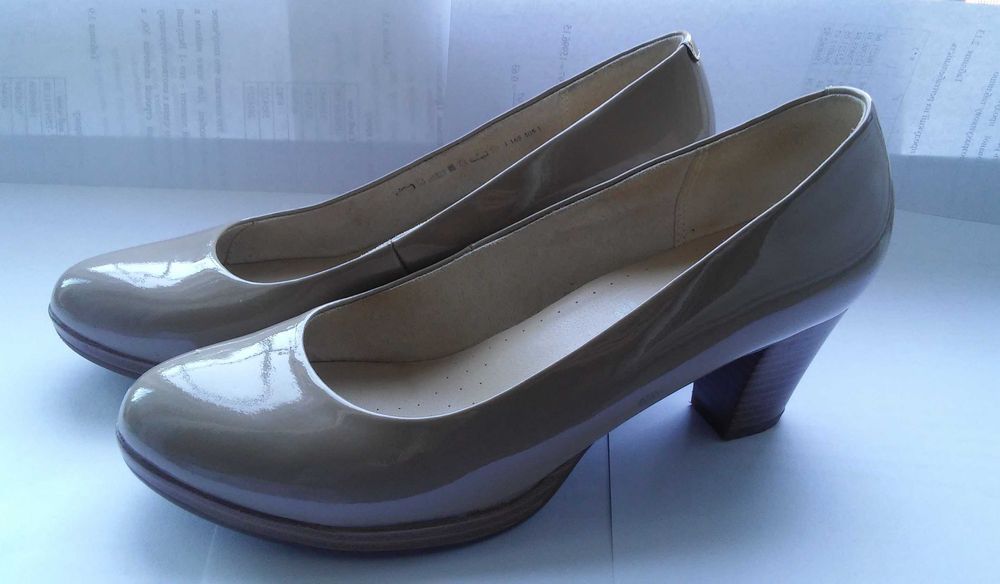 Туфлі 5th Avenue 39 розмір (6) бежеві туфли