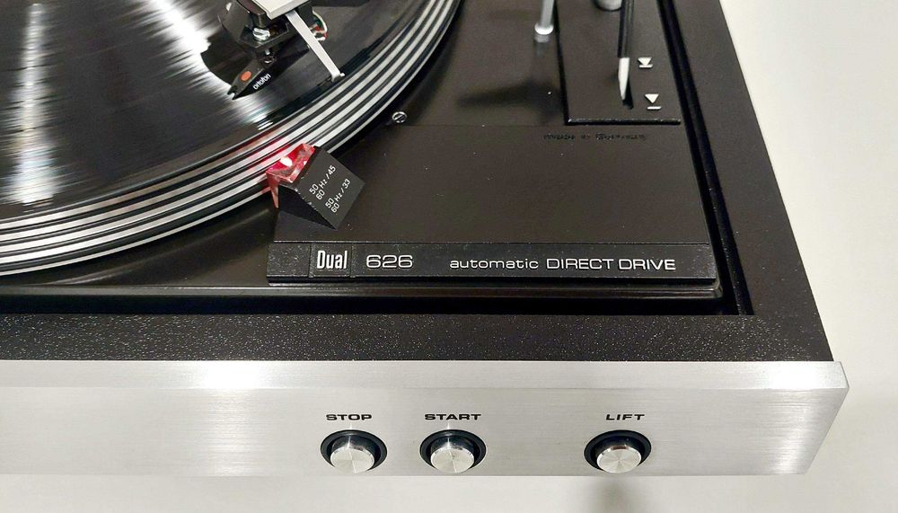 Gira-Discos "high-end" DUAL CS-626 "Direct Drive" / "ULM ORTOFON" (imaculado)