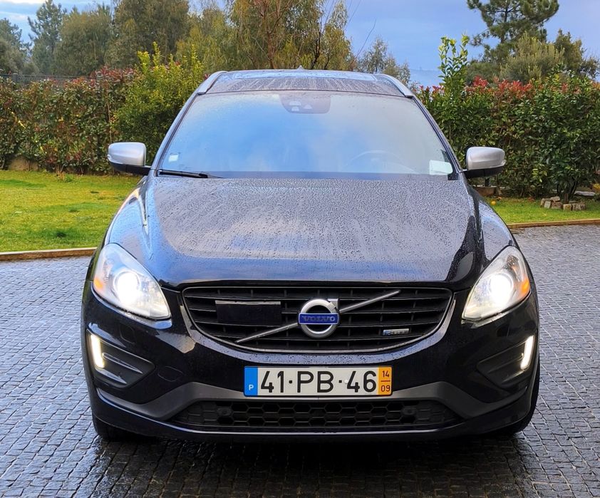 Volvo XC 60. 2.0D R-Designer 181cv.