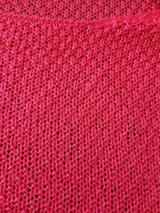 Różowy sweter oversize Amisu