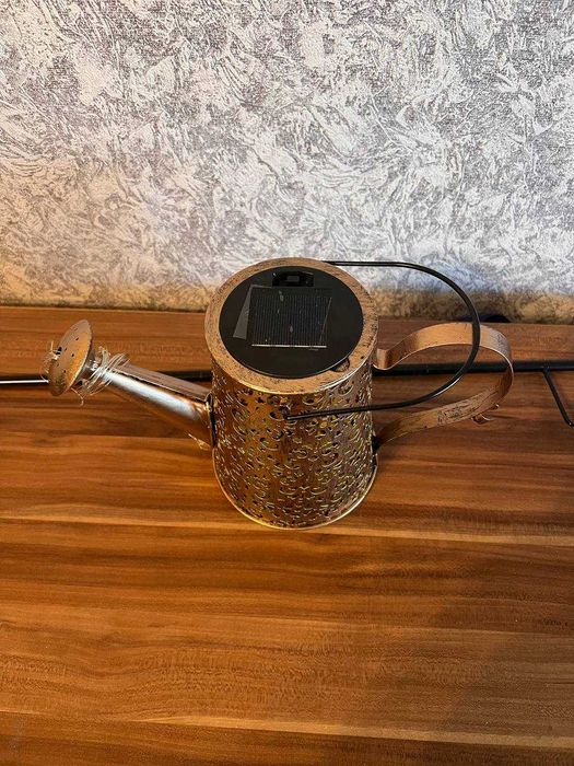 Світильник садовий. Лійка із сонячною панеллю