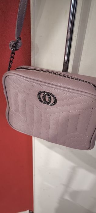 Liliowa torebka na ramię