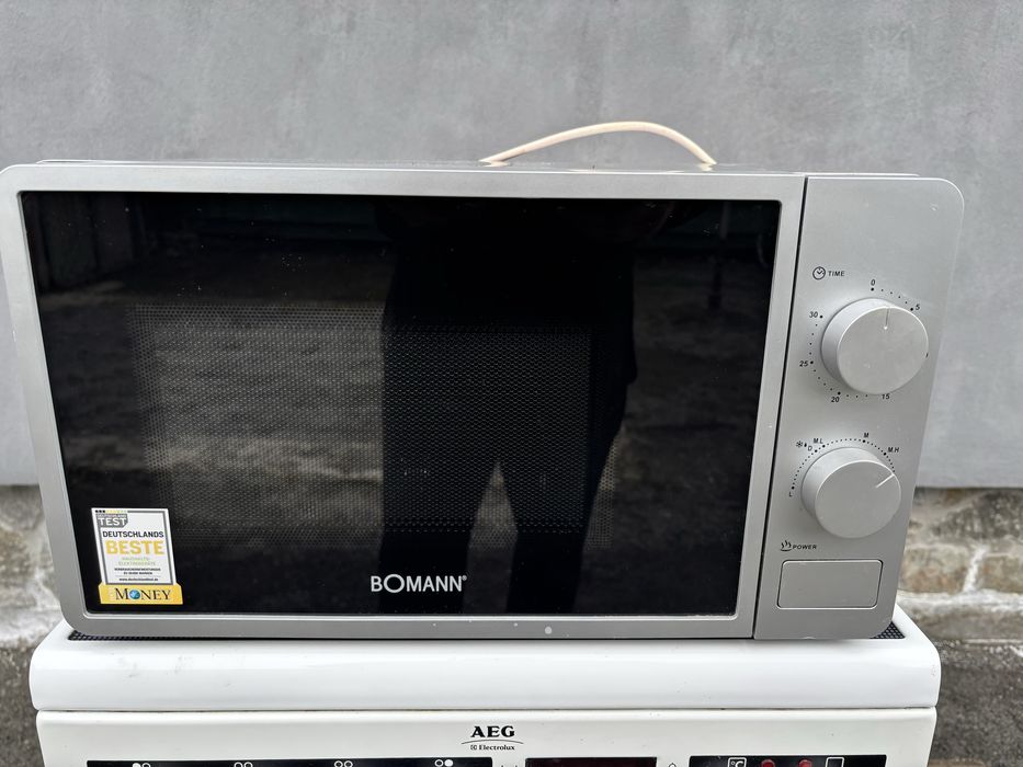 Мікрохвильовка Sharp