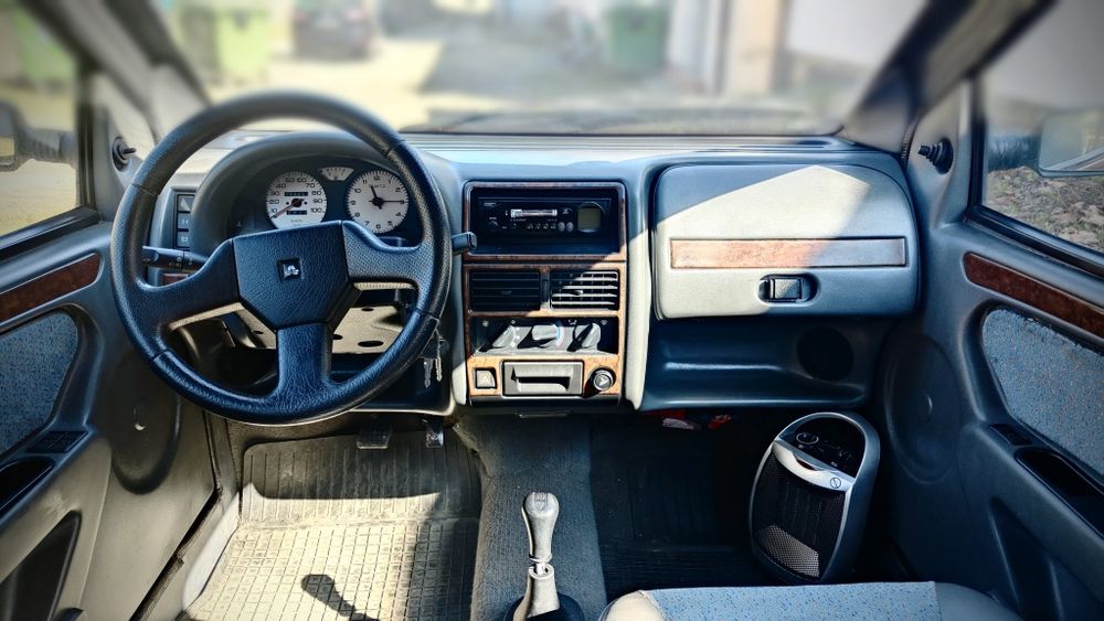 Mini auto Aixam 400 + gratis