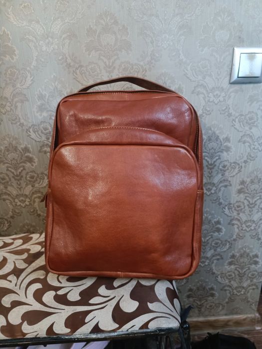 продам кожаный рюкзак