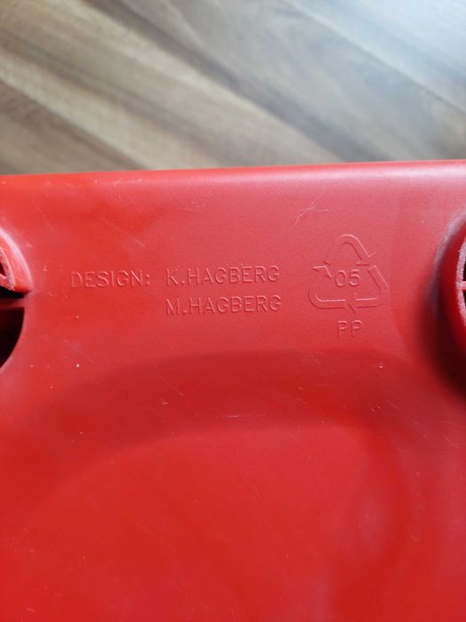 Kosmetyczka dla dziecka jabłko Nowa + gratis ikea pojemnik