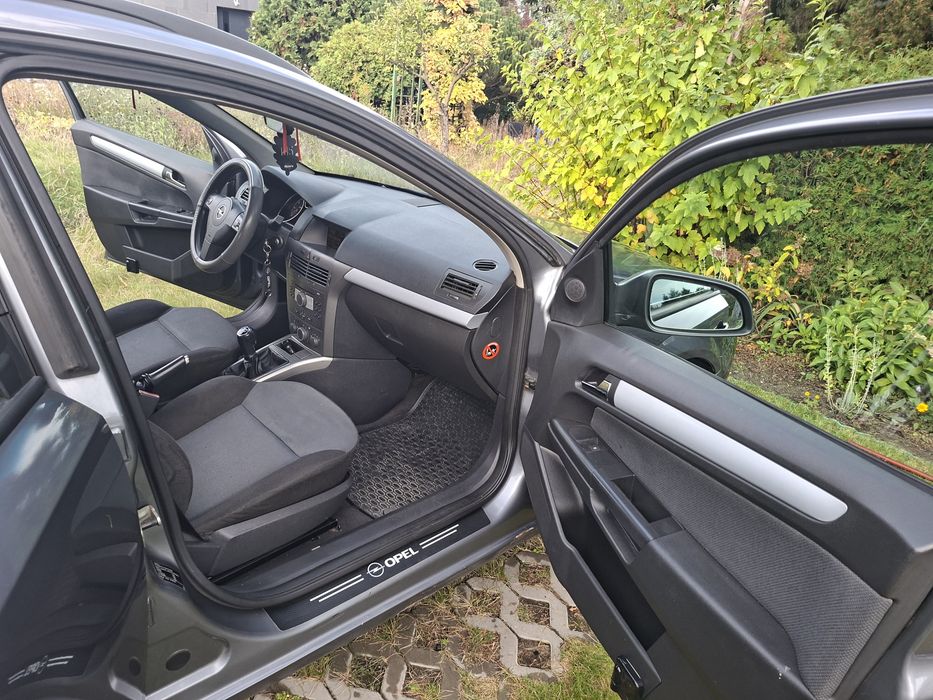 Opel Astra H 1.7 cdti