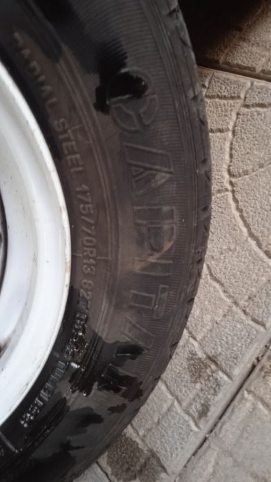Продам резину на ваз 175/70R13