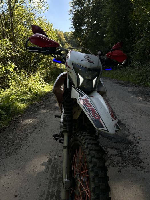 Продам geon x road light250 срочно!