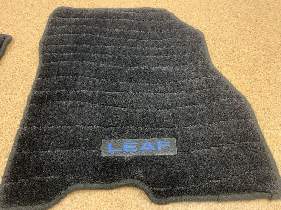 Оригінальні коврики  Nissan Leaf