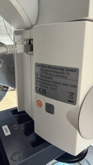 Професійний мікроскоп Zeiss Stereo Discovery V12 + камера Axiocam 208