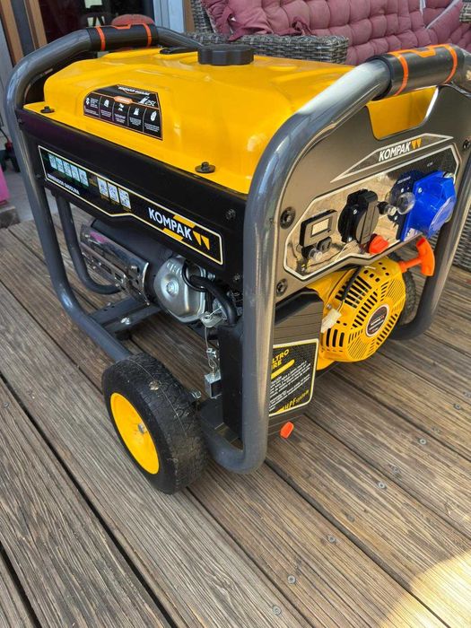 Gerador a Gasolina 8.5kW Kompak K9000E Strong AVR – Como Novo