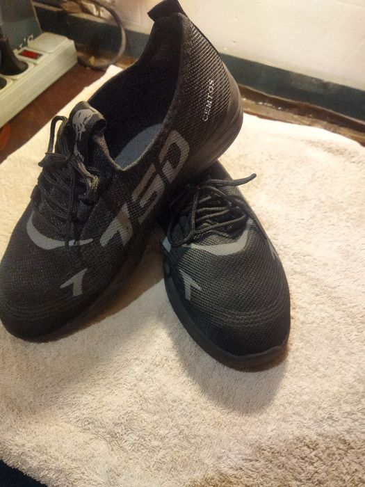 Buty sportowe uniwersalne