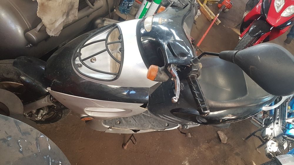 Skuter Moto-Zeta Rally 50 4T