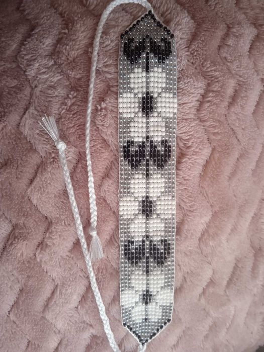 Браслет з бісеру