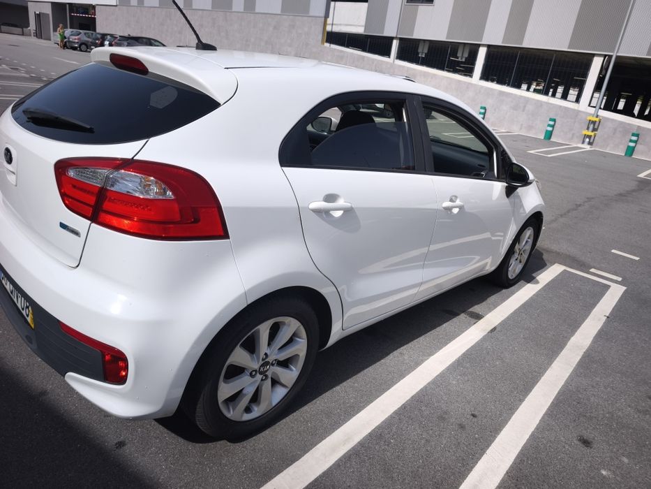 Kia Rio Prime Impecável