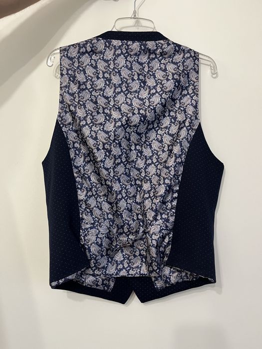 Garnitur męski z kamizelką