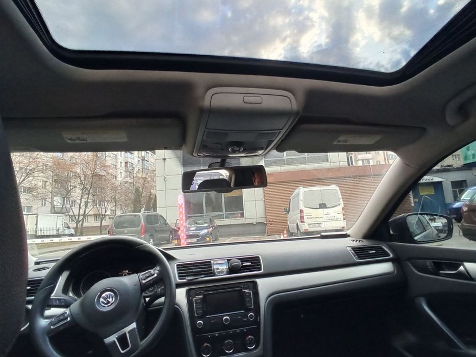 Volkswagen passat b7 NMS 2013