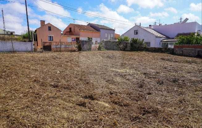 Terreno Urbano para Construção de Moradia