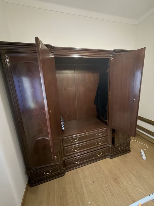 Guarda vestidos clássico
